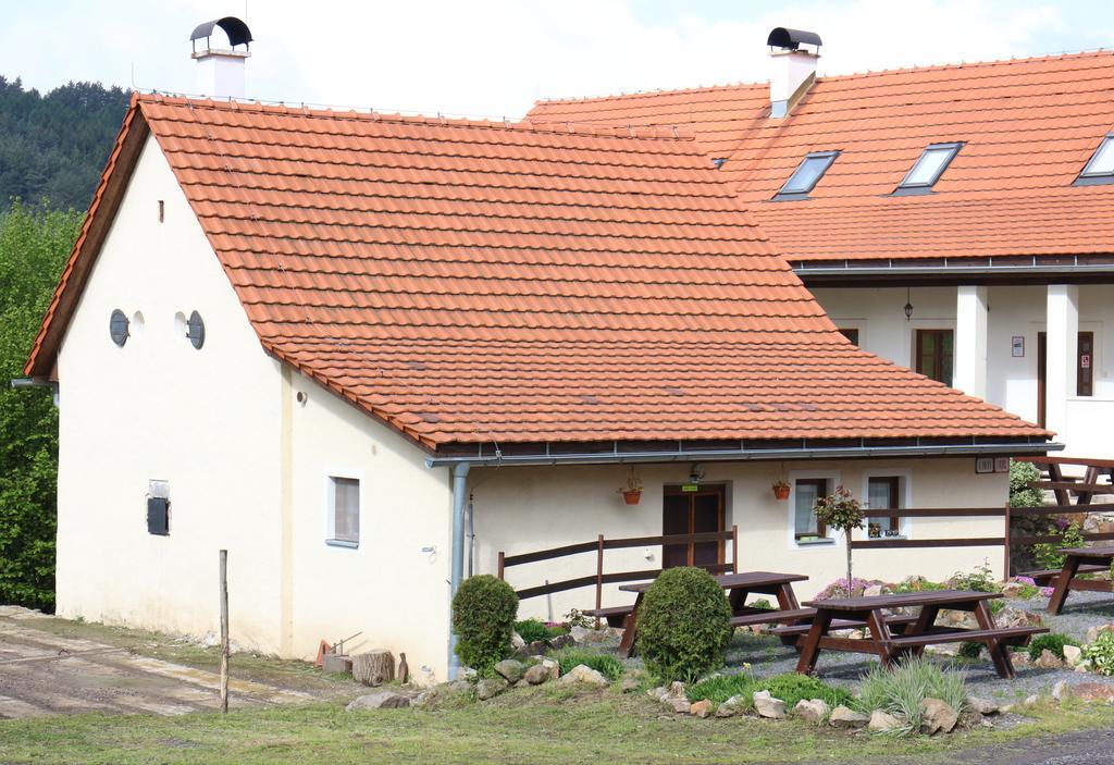 Penzion Kremenisko Banská Štiavnica Exteriör bild